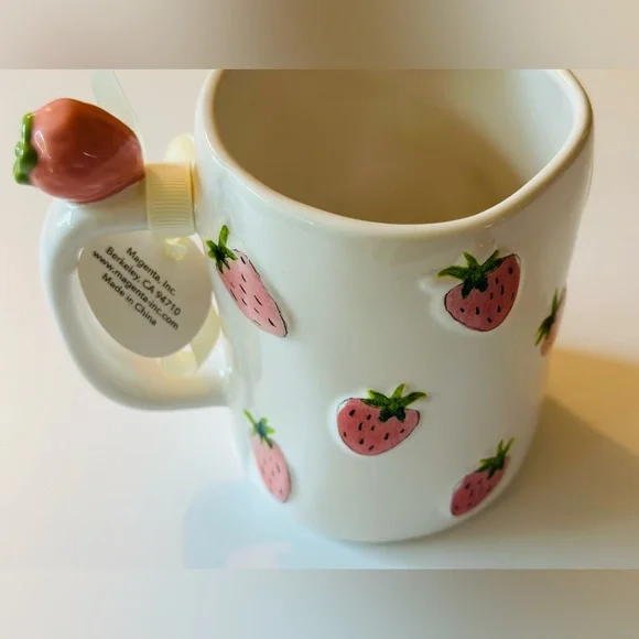 NEW! RAE DUNN Berry Happy Mug NWT Strawberry Kitchen Coffee Collectors - Picture 6 of 10